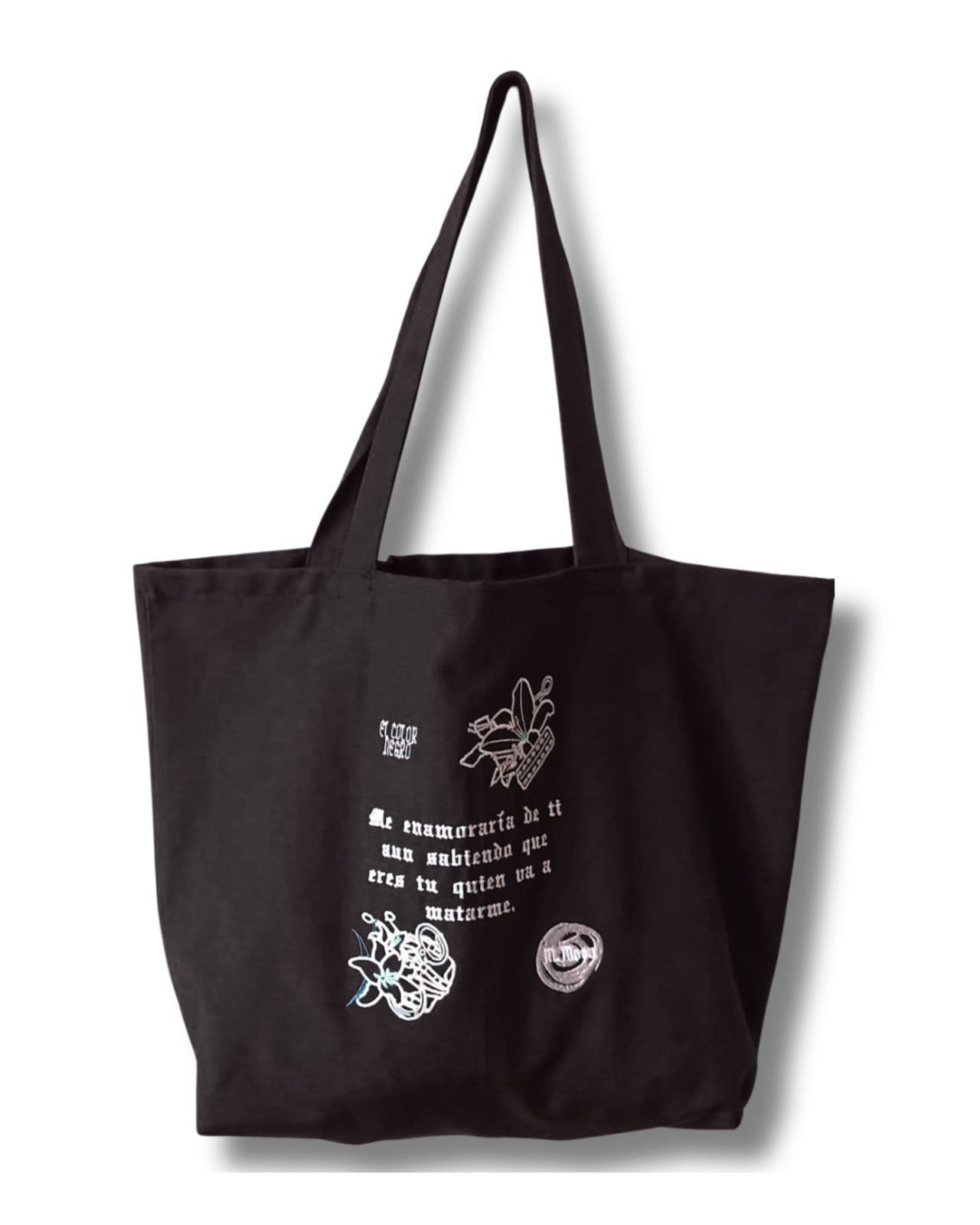 Tote bag bordada El Color Negro de M.Moon - Imagen 2